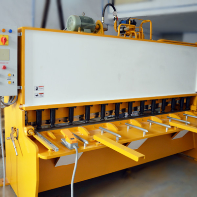 Maschinen-Gewicht 3.3t NC hydraulische Guillotine QC12Y QC11K scherendes