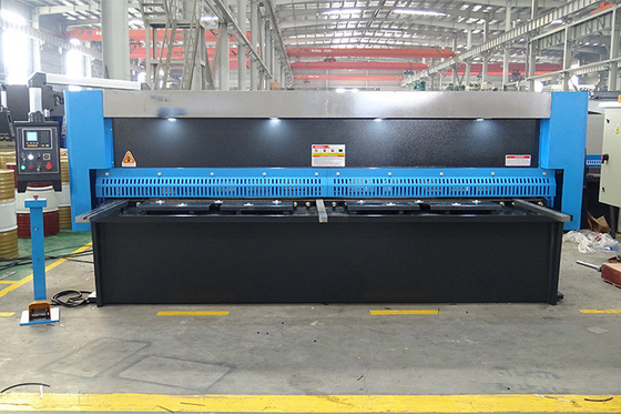 8mm hydraulische Guillotinen-Maschine für Blechtafel-scherende Maschine Qc12k-8x4000